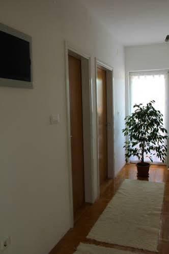 Apartment Anamarija With Sea View Шибеник Экстерьер фото